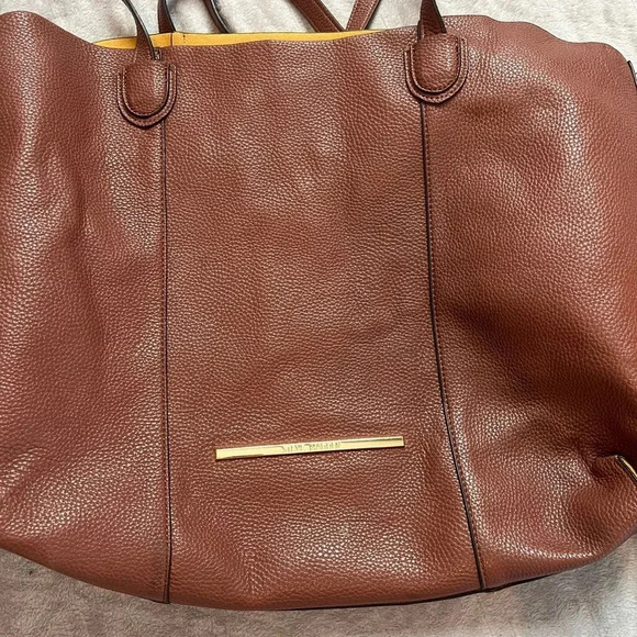 Steve Madden large brown leather tote with matching brown leather bag/wristlet - Picture 2 of 7